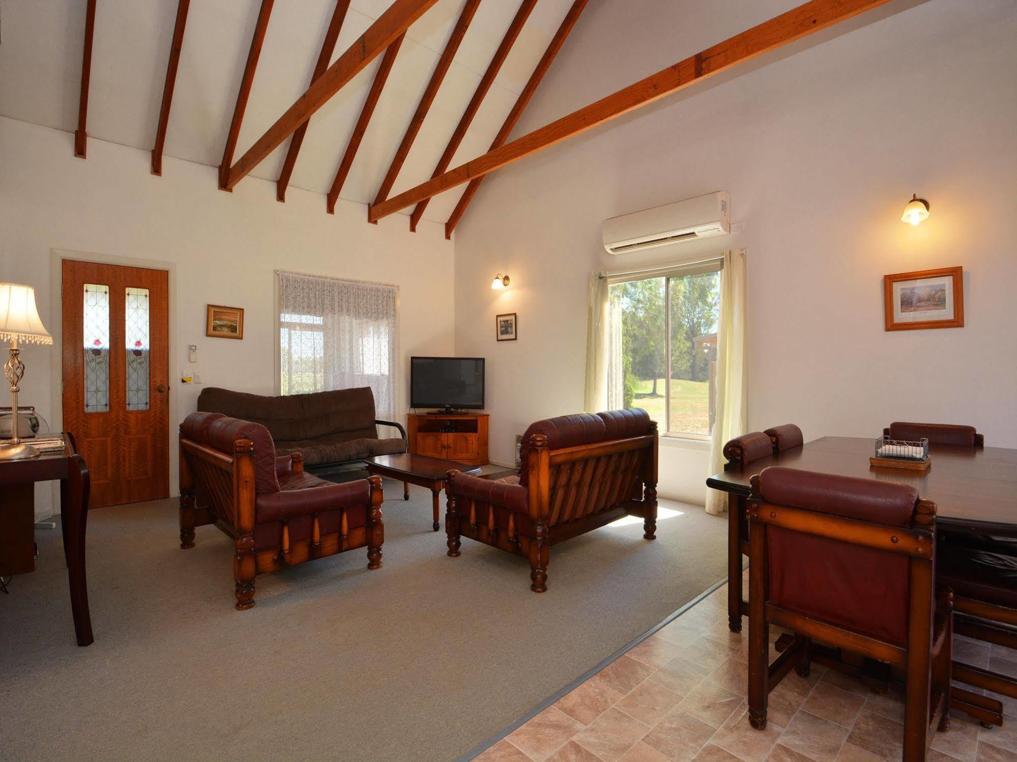 Madigan Wine Country Cottages Lovedale Buitenkant foto