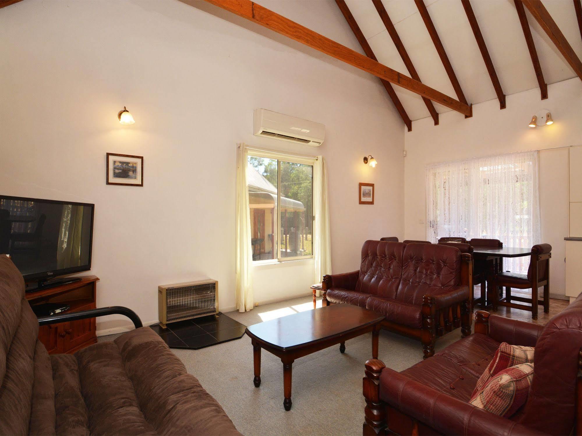 Madigan Wine Country Cottages Lovedale Buitenkant foto